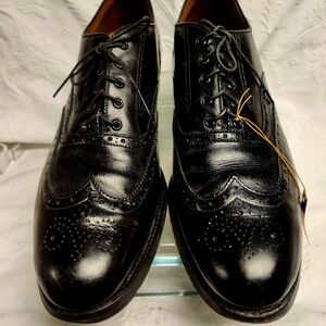 British Lloyd & Haig Custom Built Wingtip Shoes 11 A/B